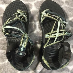 MINT GREEN triple strap CHACOS. size 8